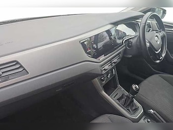 Used Volkswagen Polo 2019 for sale - 76445953: Photo