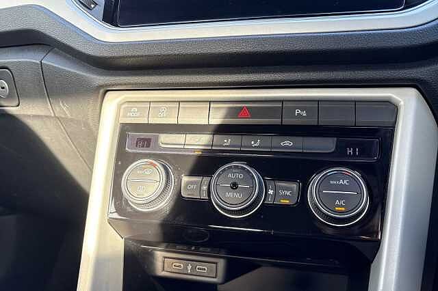 Used Volkswagen T-Roc 2021 for sale - 77643589: Photo 33