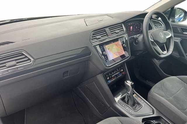 Used Volkswagen Tiguan 2021 for sale - 76197898: Photo 2