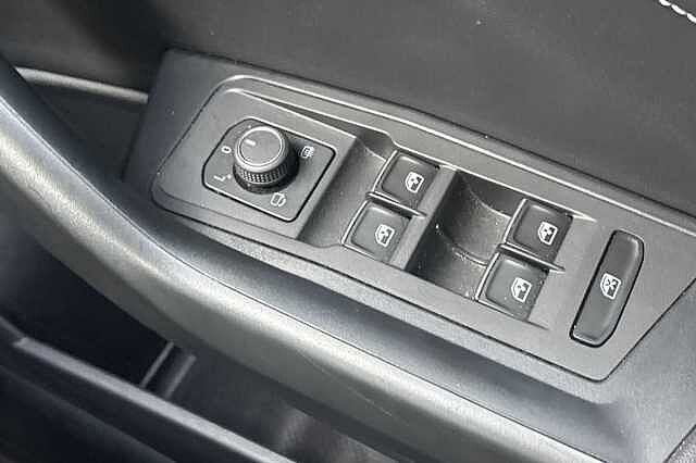 Used Volkswagen T-Roc 2023 for sale - 76387034: Photo 26