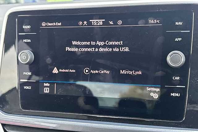 Used Volkswagen T-Roc 2023 for sale - 76387034: Photo 28