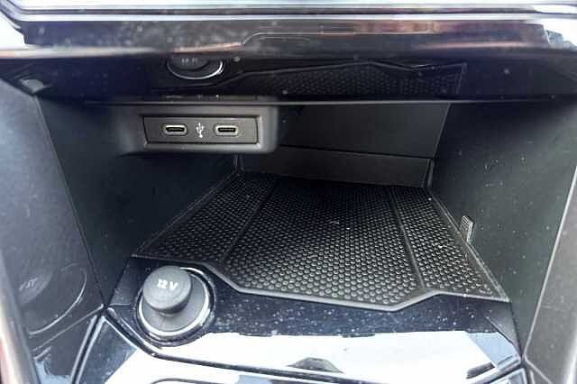 Used Volkswagen T-Roc 2023 for sale - 76387034: Photo 32