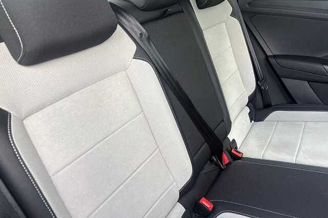 Used Volkswagen T-Roc 2023 for sale - 76387034: Photo 8