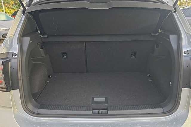 Used Volkswagen T-Cross 2025 for sale - 76878042: Photo 11
