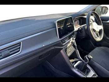 Used Volkswagen T-Roc 2023 for sale - 74834355: Photo