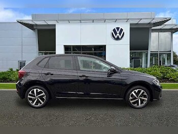 Used Volkswagen Polo 2024 for sale - 77303419: Photo