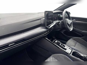Used Volkswagen Golf 2025 for sale - 79551410: Photo