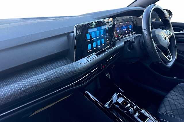 Used Volkswagen Golf 2022 for sale - 77201090: Photo 2