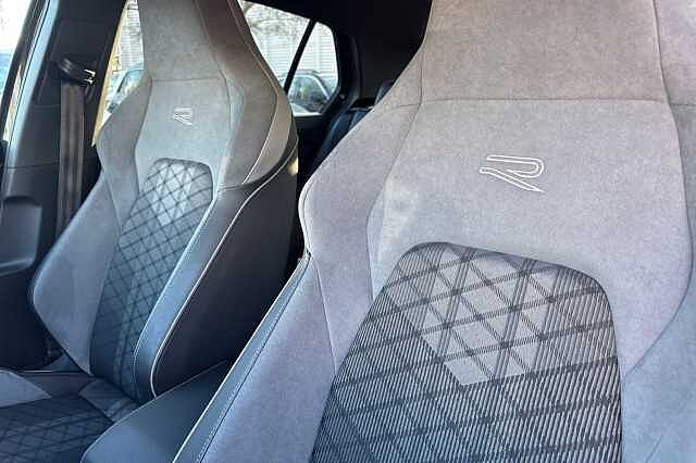 Used Volkswagen Golf 2022 for sale - 77201090: Photo 31