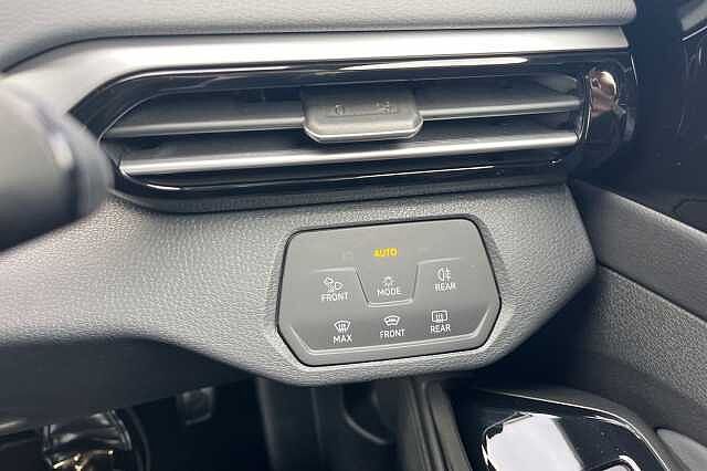 Used Volkswagen ID.4 2023 for sale - 76387035: Photo 27