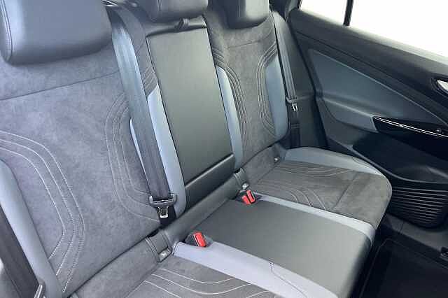 Used Volkswagen ID.4 2023 for sale - 76387035: Photo 8