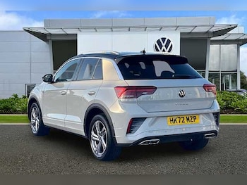 Used Volkswagen T-Roc 2022 for sale - 76536460: Photo