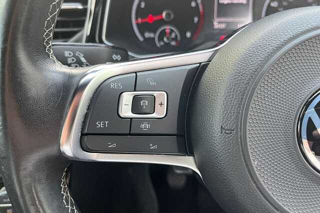 Used Volkswagen T-Roc 2020 for sale - 76010549: Photo 15