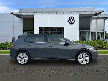 Used Volkswagen Golf 2025 for sale - 78111859: Photo
