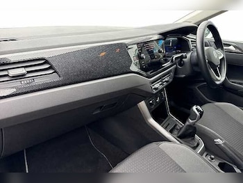 Used Volkswagen Polo 2023 for sale - 76224466: Photo 2