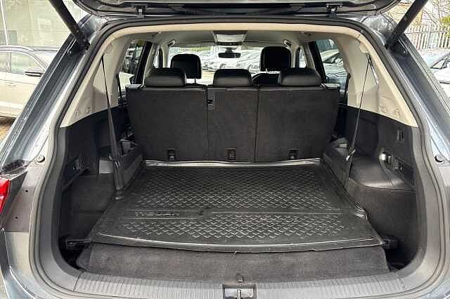 Used Volkswagen Tiguan Allspace 2023 for sale - 76643166: Photo 11