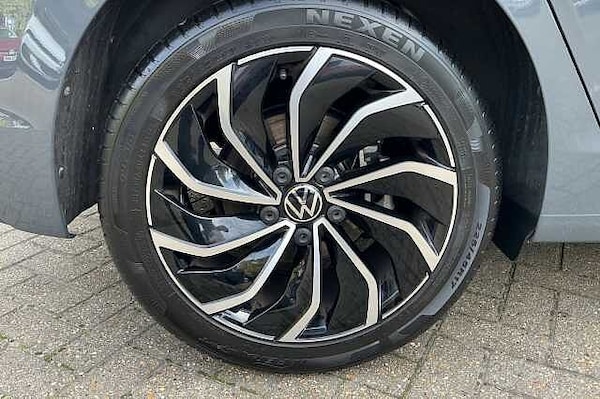 Used Volkswagen Golf 2023 for sale - 76082164: Photo 25