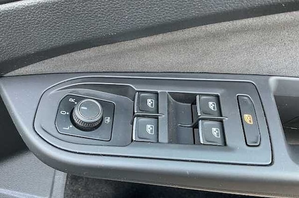 Used Volkswagen Golf 2023 for sale - 76082164: Photo 32