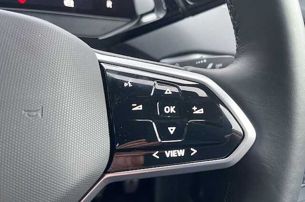 Used Volkswagen ID.5 2023 for sale - 69407045: Photo 17