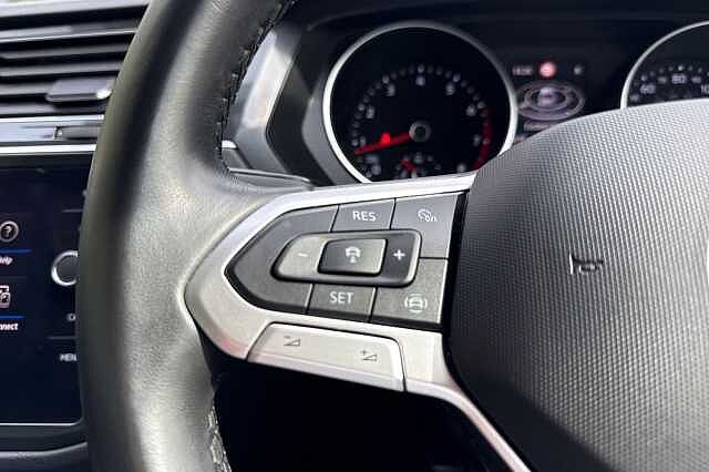 Used Volkswagen Tiguan 2021 for sale - 76010564: Photo 15