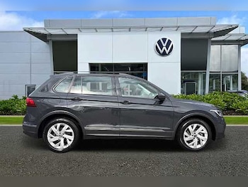 Used Volkswagen Tiguan 2021 for sale - 76010564: Photo 4