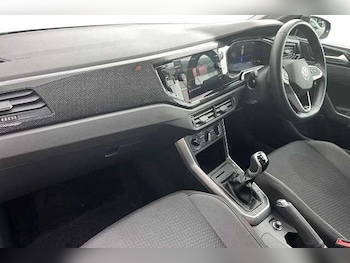 Used Volkswagen Polo 2024 for sale - 75962091: Photo