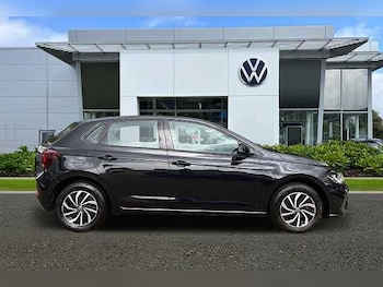 Used Volkswagen Polo 2024 for sale - 75962091: Photo