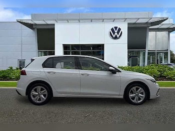 Used Volkswagen Golf 2024 for sale - 78473590: Photo