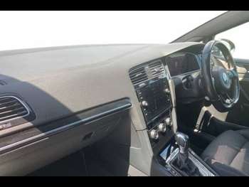 Used Volkswagen Golf 2019 for sale - 75095633: Photo