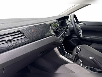 Used Volkswagen Polo 2024 for sale - 78316469: Photo