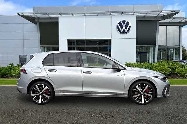 Used Volkswagen Golf 2025 for sale - 77997650: Photo 4
