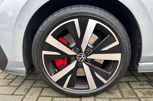 Used Volkswagen Golf 2025 for sale - 77997650: Photo 5