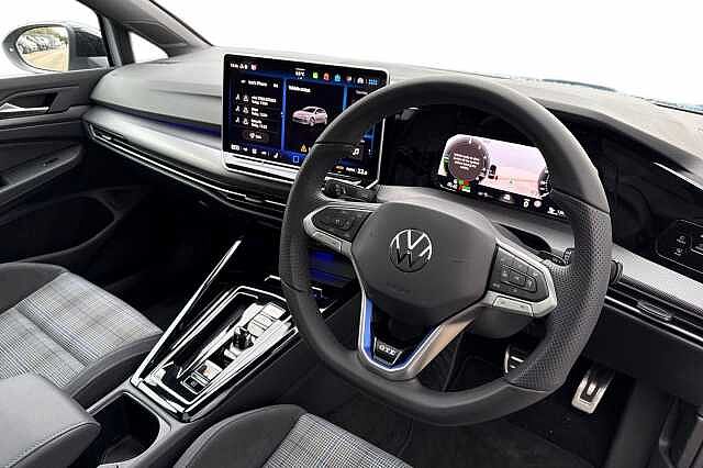 Used Volkswagen Golf 2025 for sale - 77997650: Photo 6