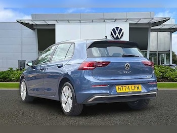 Used Volkswagen Golf 2024 for sale - 79252020: Photo