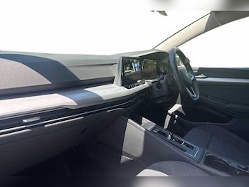 Used Volkswagen Golf 2024 for sale - 78620664: Photo