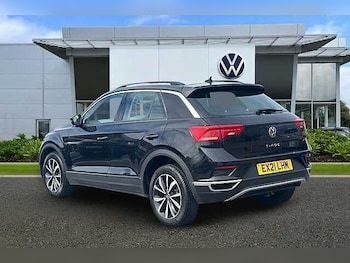 Used Volkswagen T-Roc 2021 for sale - 78083856: Photo