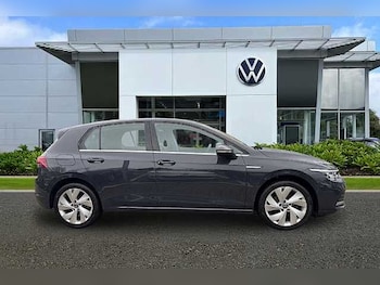 Used Volkswagen Golf 2021 for sale - 77201089: Photo