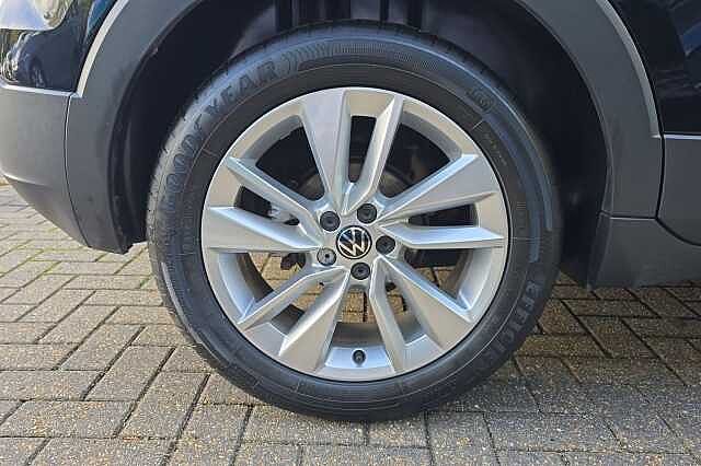 Used Volkswagen T-Cross 2023 for sale - 76280659: Photo 32