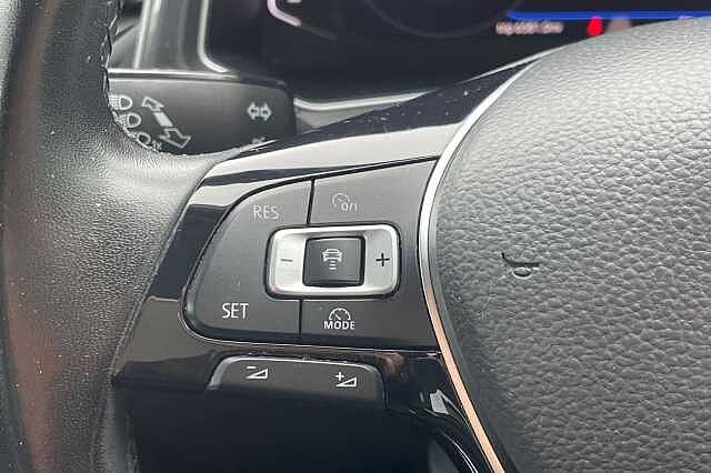 Used Volkswagen T-Roc 2018 for sale - 76114449: Photo 15
