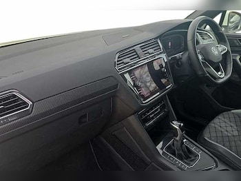 Used Volkswagen Tiguan 2023 for sale - 77759623: Photo
