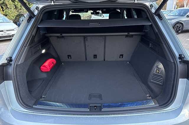 Used Volkswagen Touareg 2025 for sale - 77129325: Photo 11