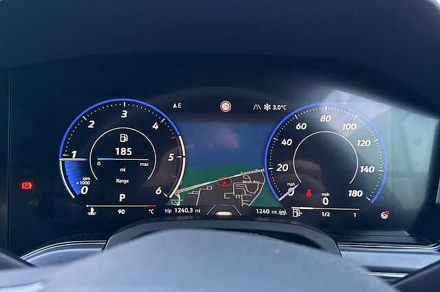 Used Volkswagen Touareg 2025 for sale - 77129325: Photo 18