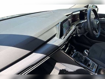 Used Volkswagen Golf 2024 for sale - 78236785: Photo