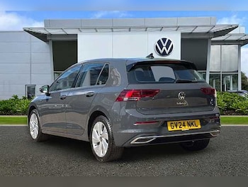 Used Volkswagen Golf 2024 for sale - 78236785: Photo