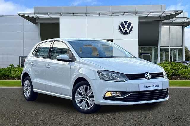 Used Volkswagen Polo 2015 for sale - 76299534: Photo 1
