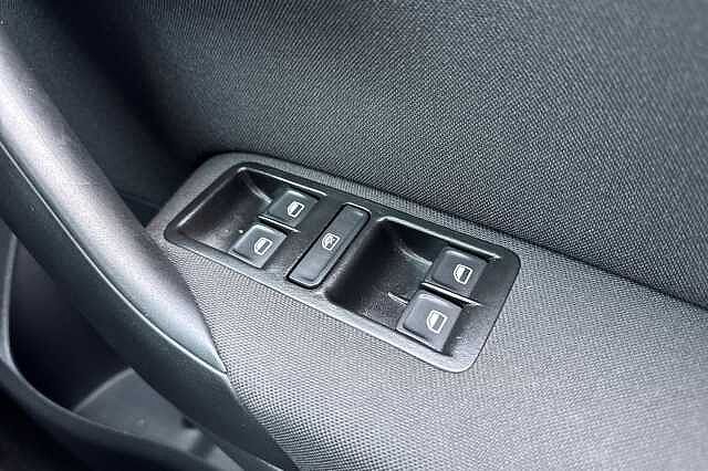 Used Volkswagen Polo 2015 for sale - 76299534: Photo 25