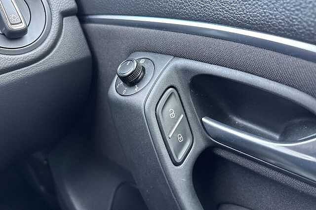 Used Volkswagen Polo 2015 for sale - 76299534: Photo 31