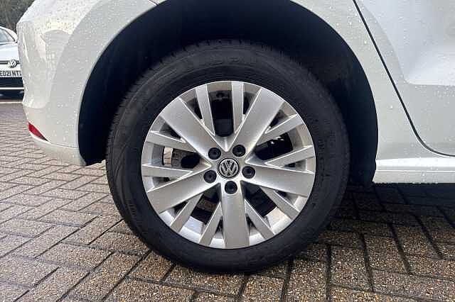 Used Volkswagen Polo 2015 for sale - 76299534: Photo 5