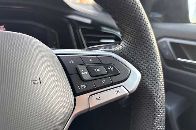 Used Volkswagen T-Roc 2025 for sale - 77681644: Photo 16