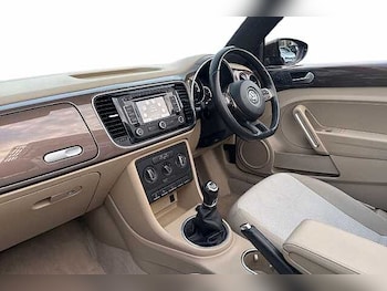 Used Volkswagen Beetle 2014 for sale - 78031472: Photo